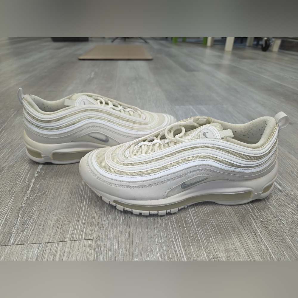 Nike Beige and White Reflective Sneakers Sz 8